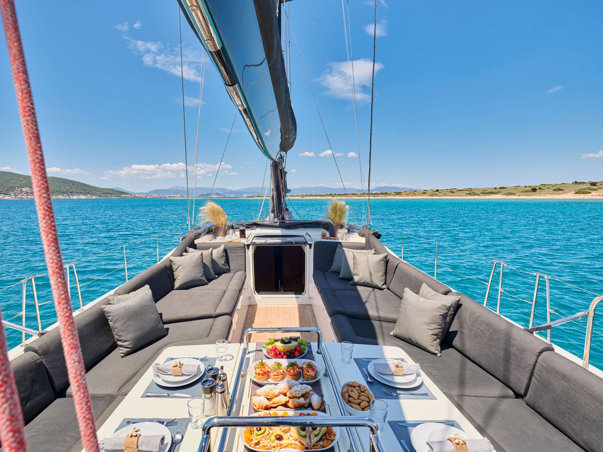 Luxury Crewed Sailing Yacht SHOOTING STAR photo 6