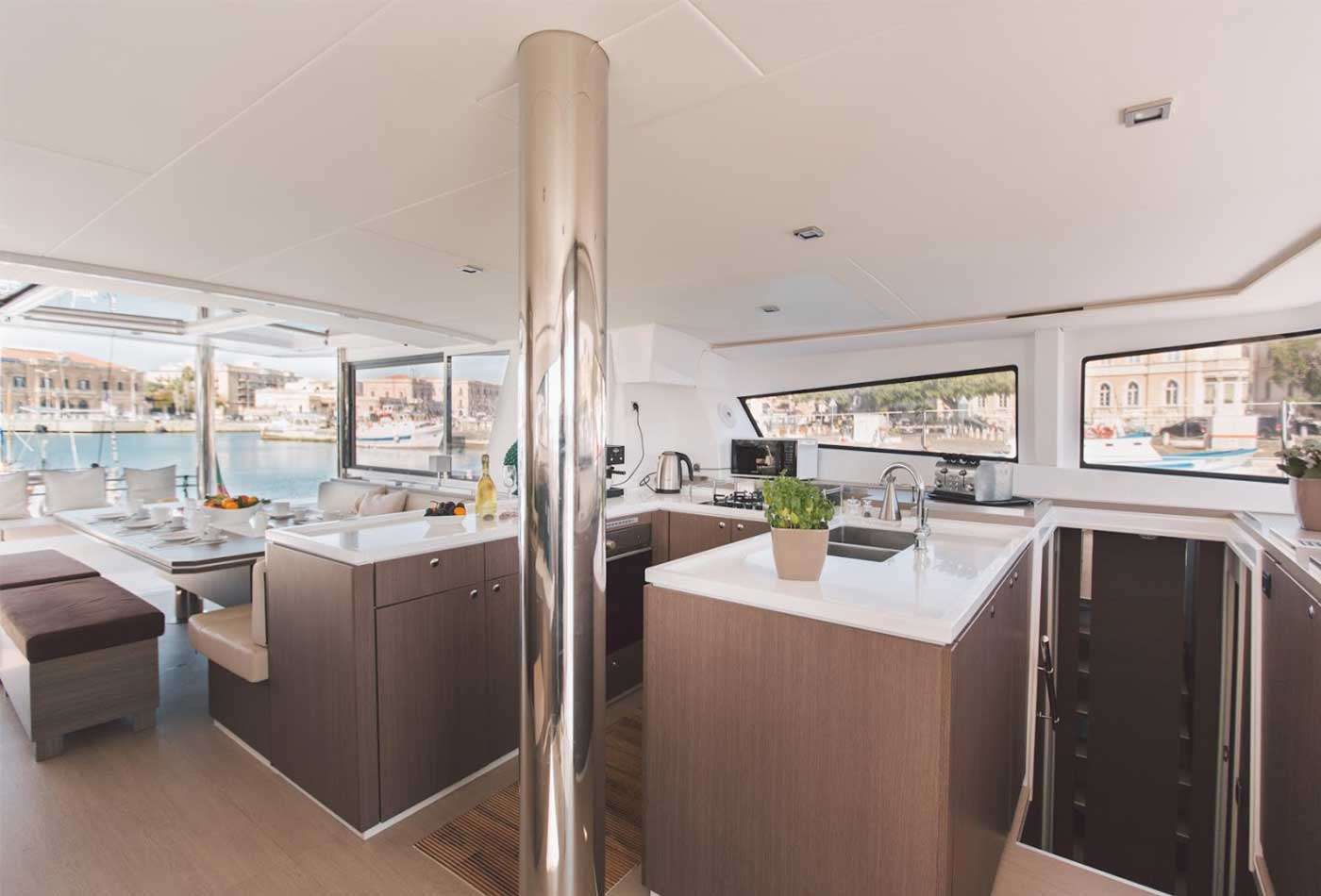 Luxury Crewed Catamaran SIKELIA photo 8