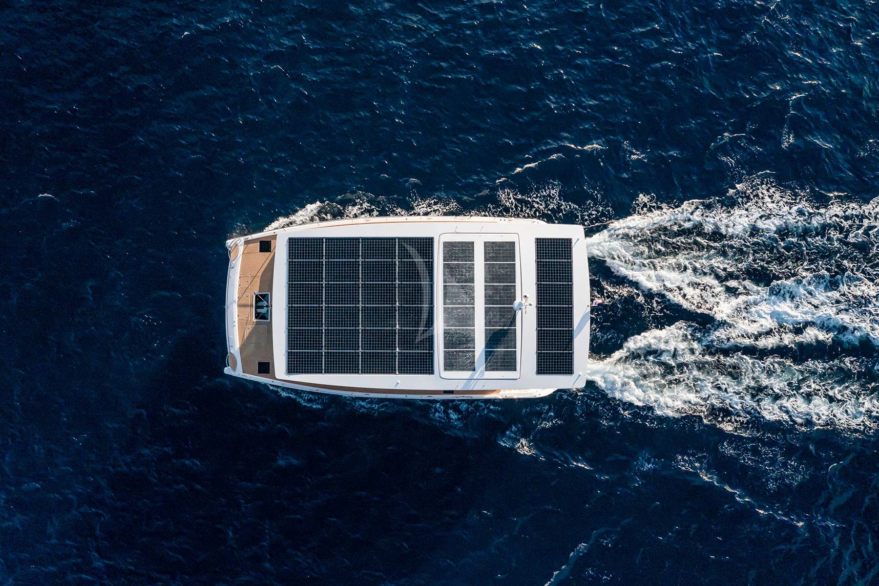 Crewed Power Catamaran SILENT DREAM photo 3