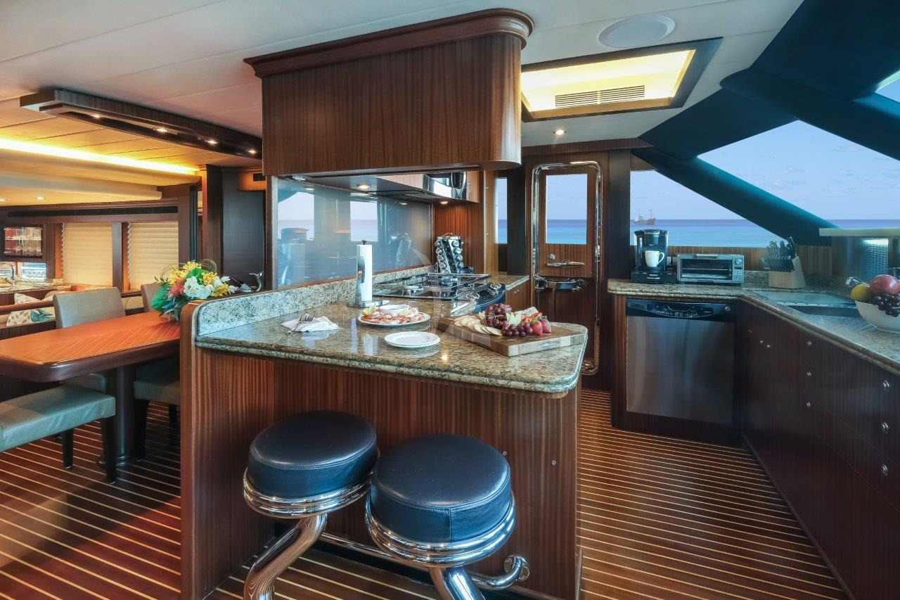 Luxury Crewed Motor Yacht SILVER LINING photo 6