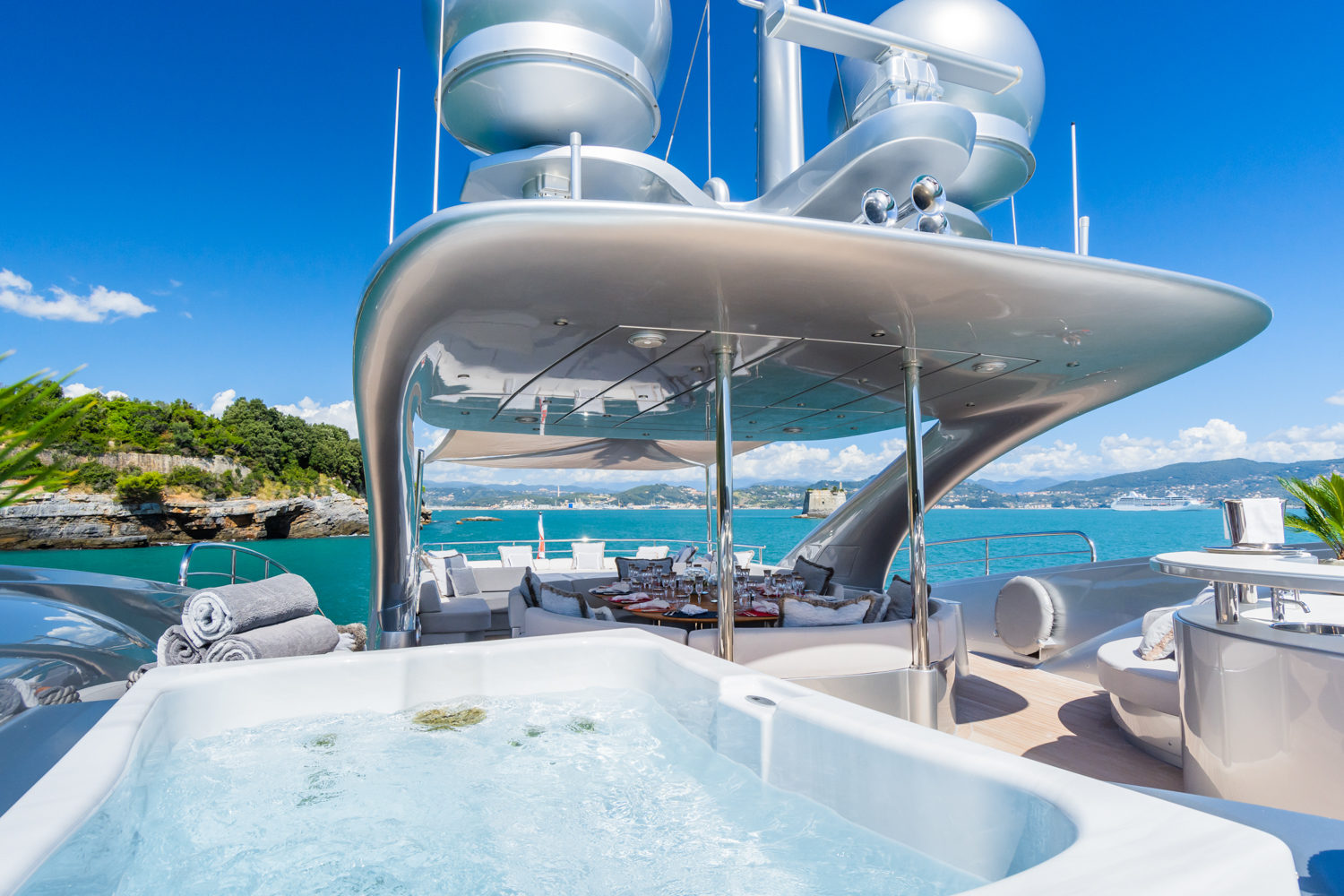 Luxury Crewed Motor Yacht SILVER WIND photo 7