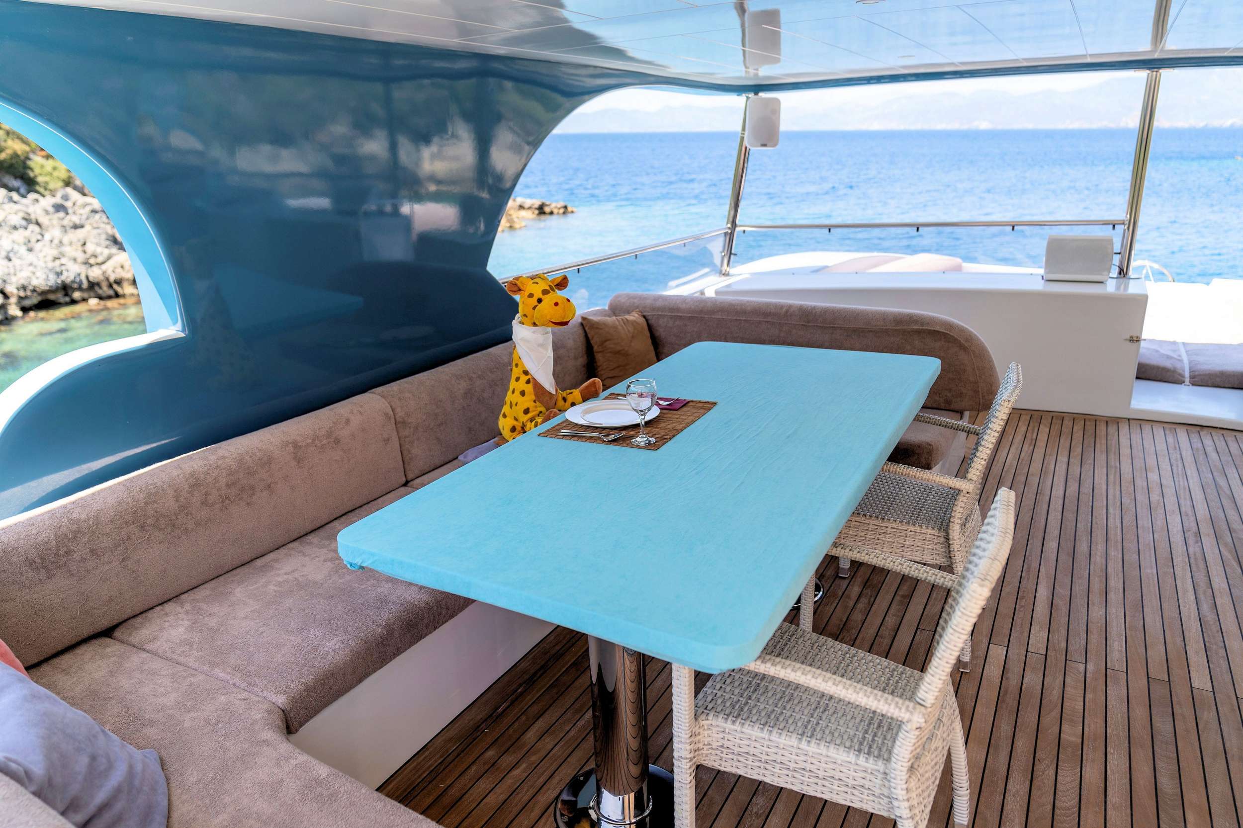 Luxury Crewed Motor Yacht SIMAY S photo 6