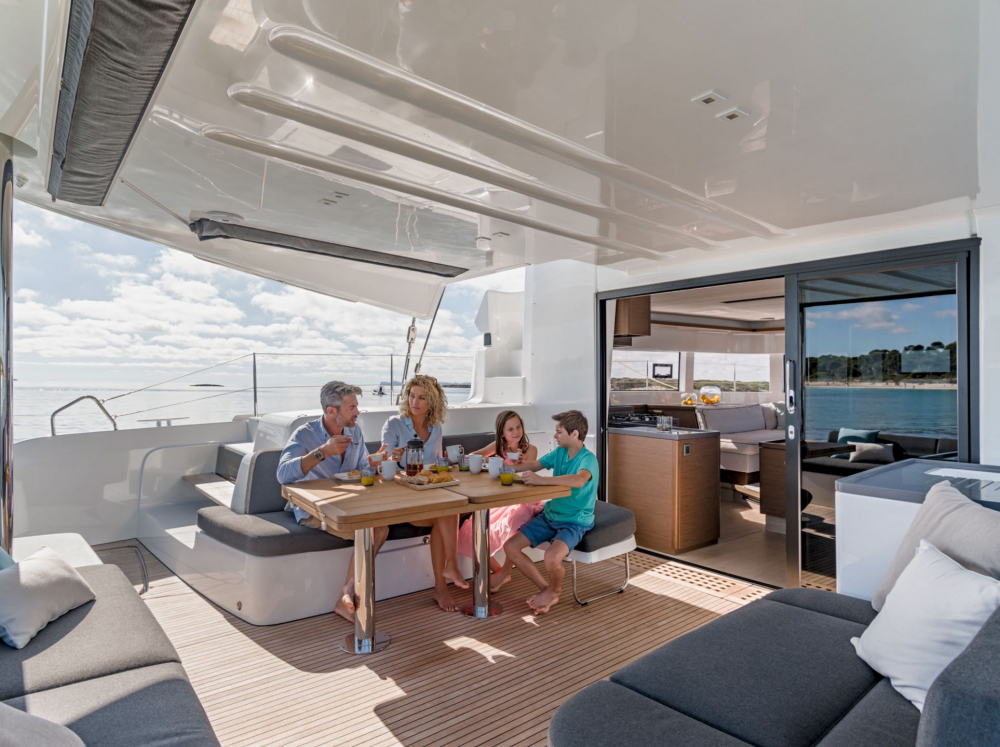 Bareboat Catamaran SIMONE photo 5