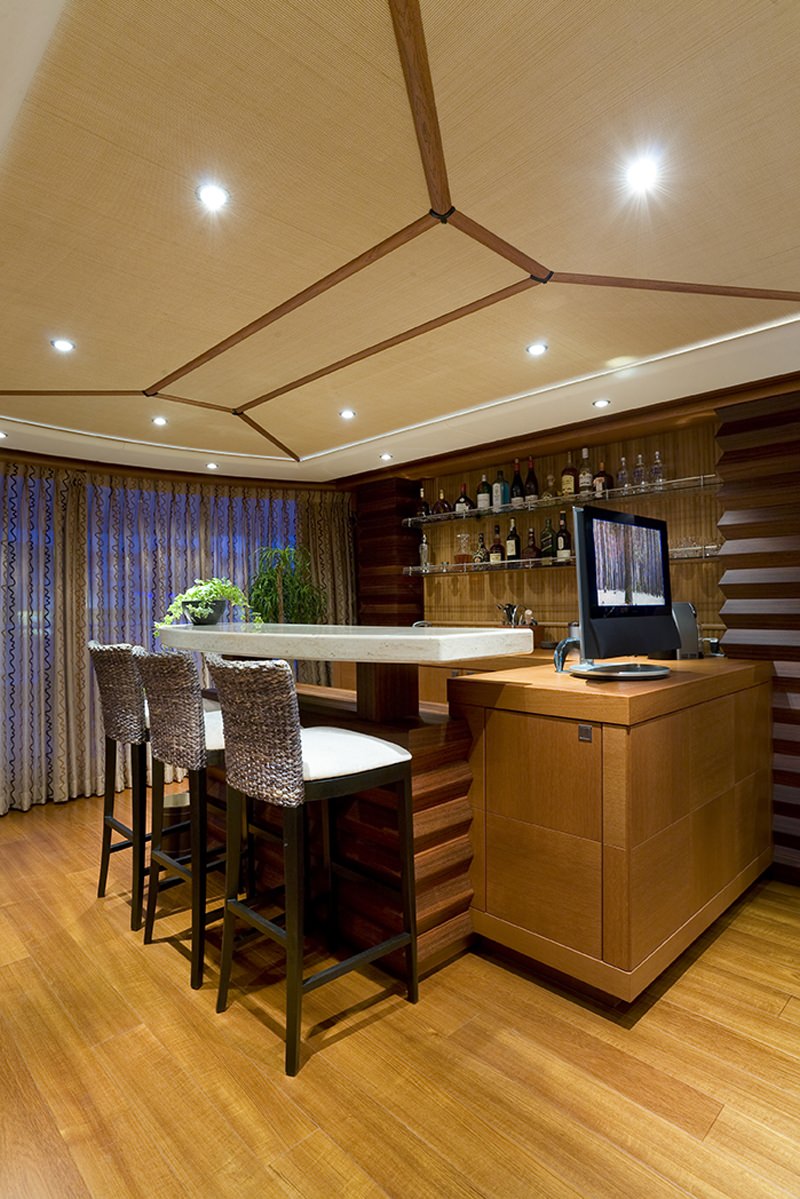 Luxury Crewed Motor Yacht SIROCCO photo 7