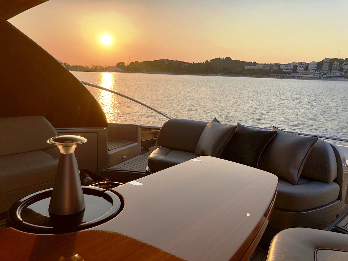 Luxury Crewed Motor Yacht SKY photo 3