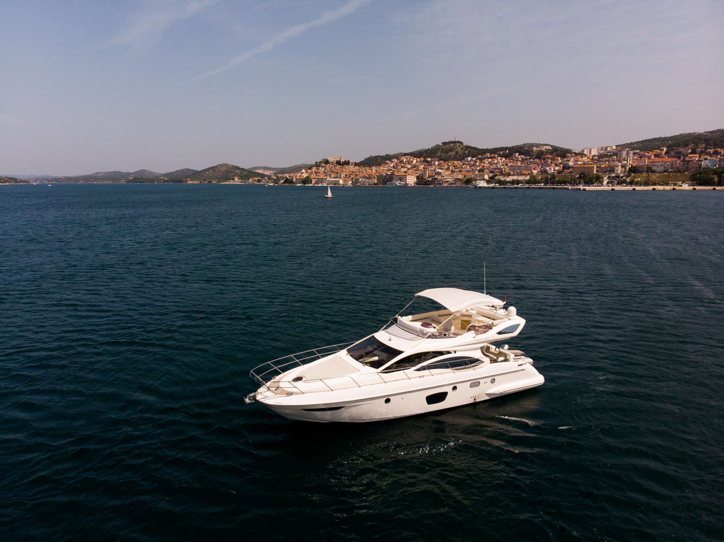 Luxury Crewed Motor Yacht SKYFALL photo 3