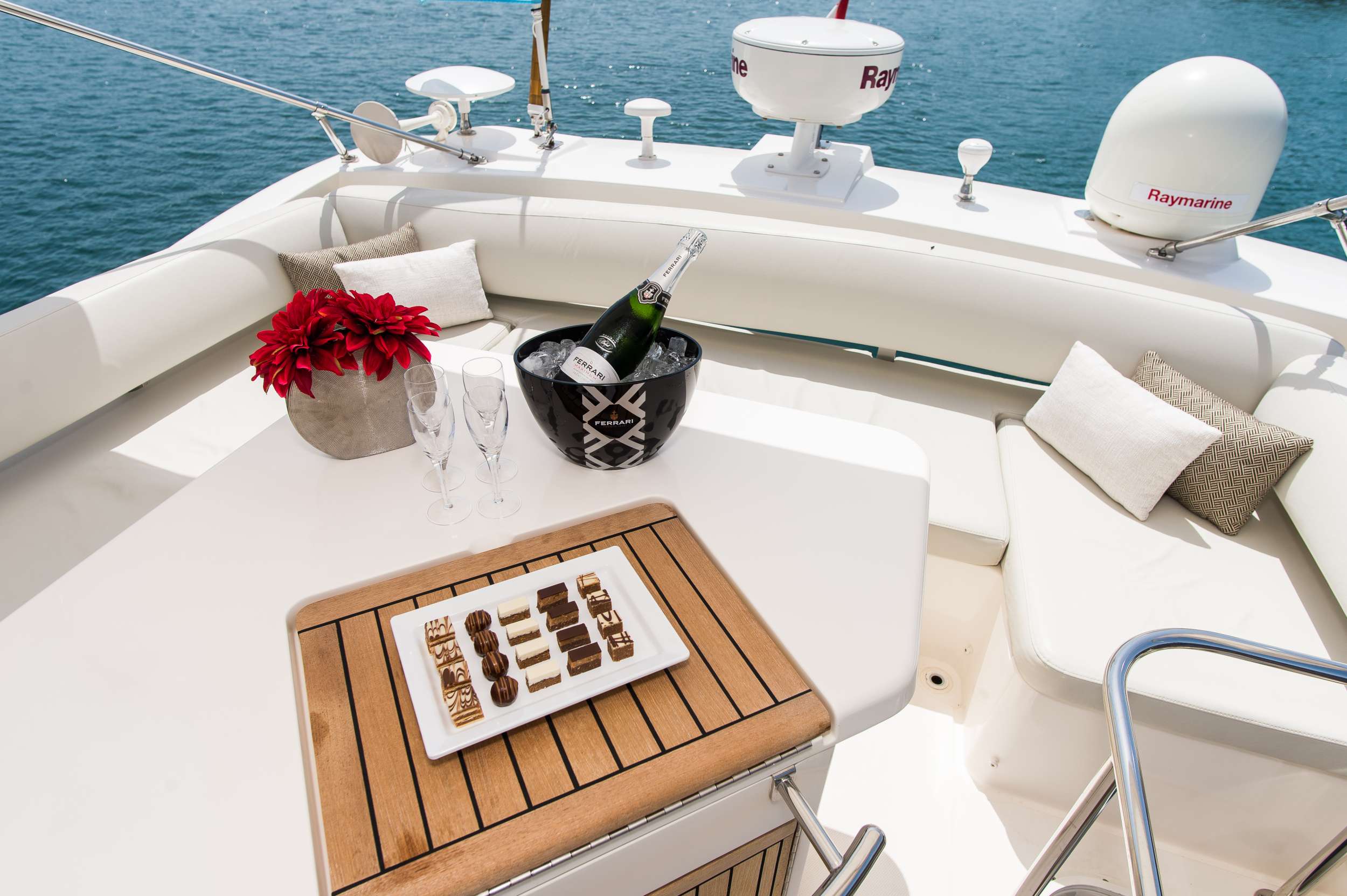 Luxury Crewed Motor Yacht SKYFALL photo 7