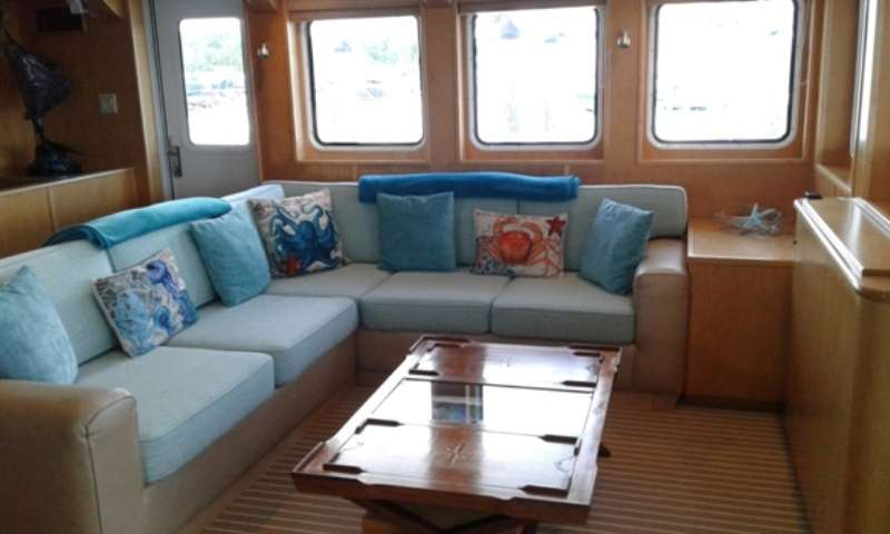 Crewed Power Catamaran SLUMBER VENTURE photo 8