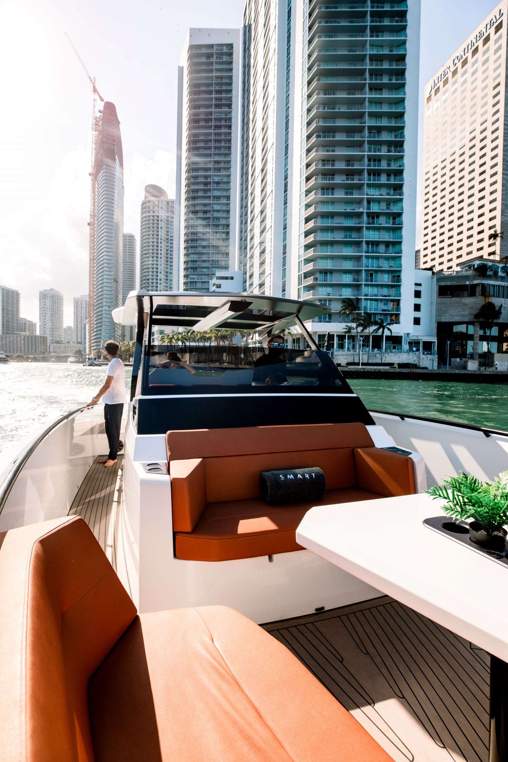 Luxury Crewed Motor Yacht SMART photo 7