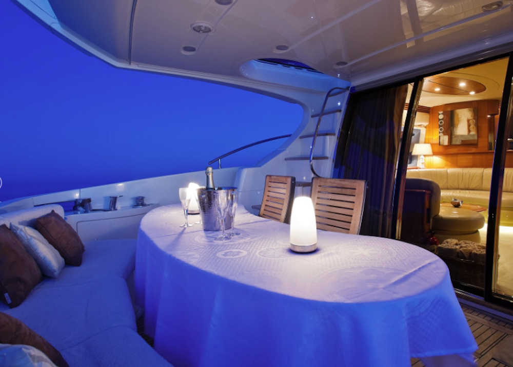 Crewed Motor Yacht SO CHIC photo 3