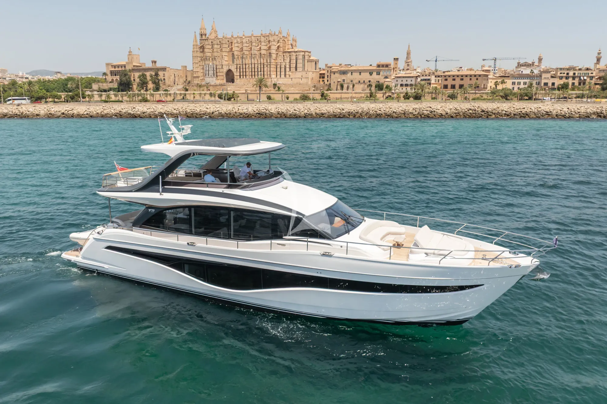 Crewed Motor Yacht SOHAZ IV photo 6