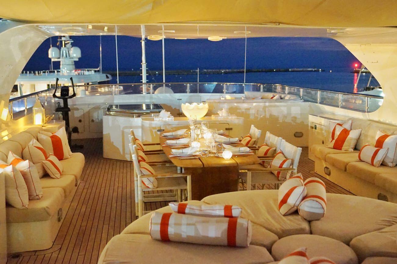 Luxury Crewed Motor Yacht SOLAFIDE photo 5