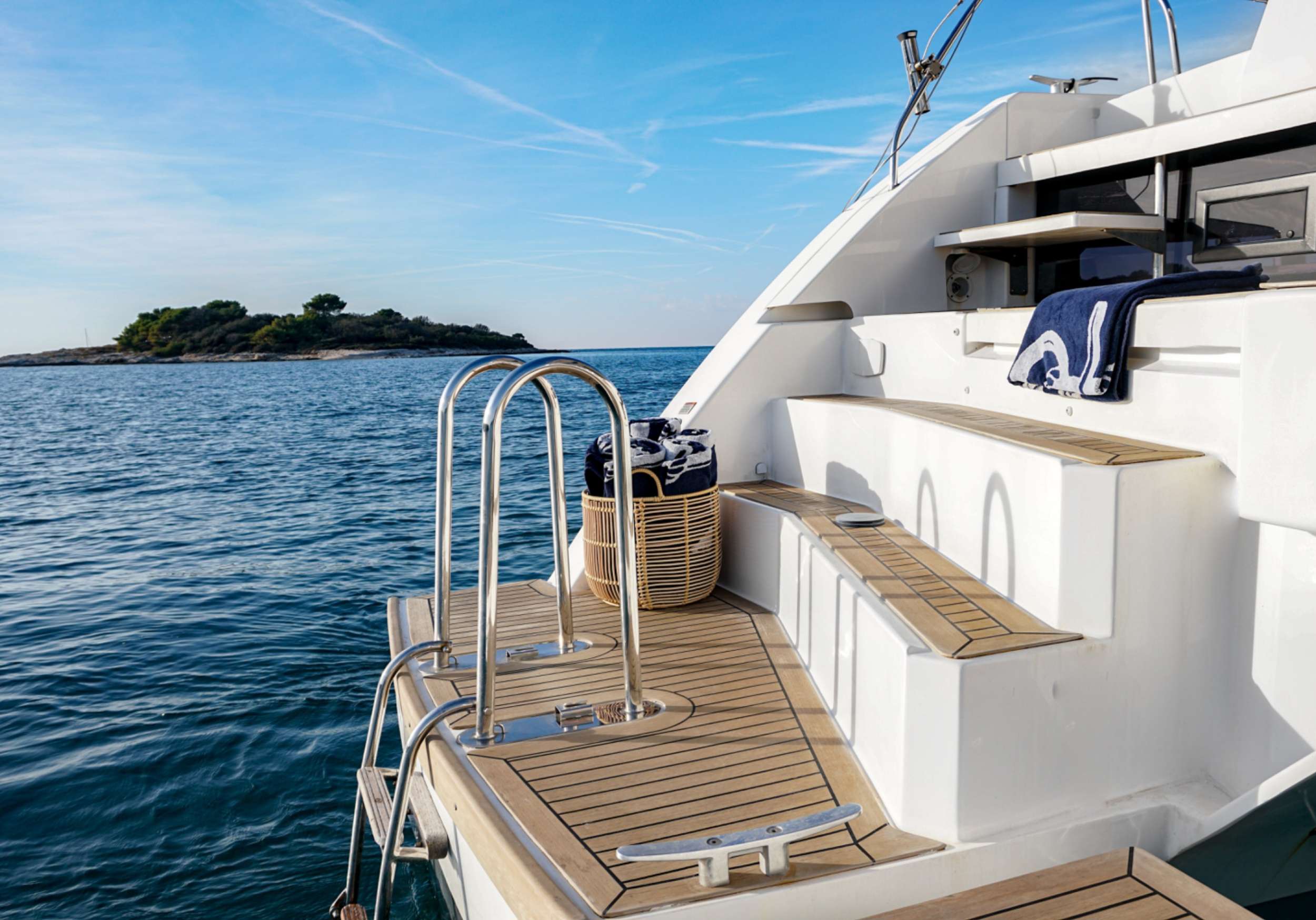 Crewed Catamaran SOLAIA photo 8