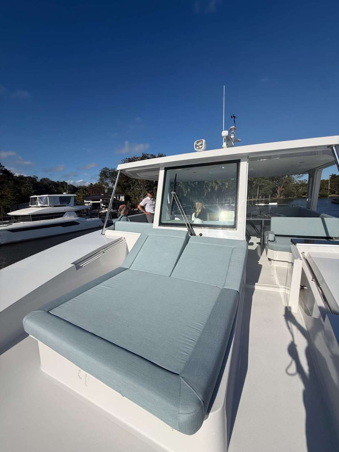 Crewed Power Catamaran SOLAIRE photo 5