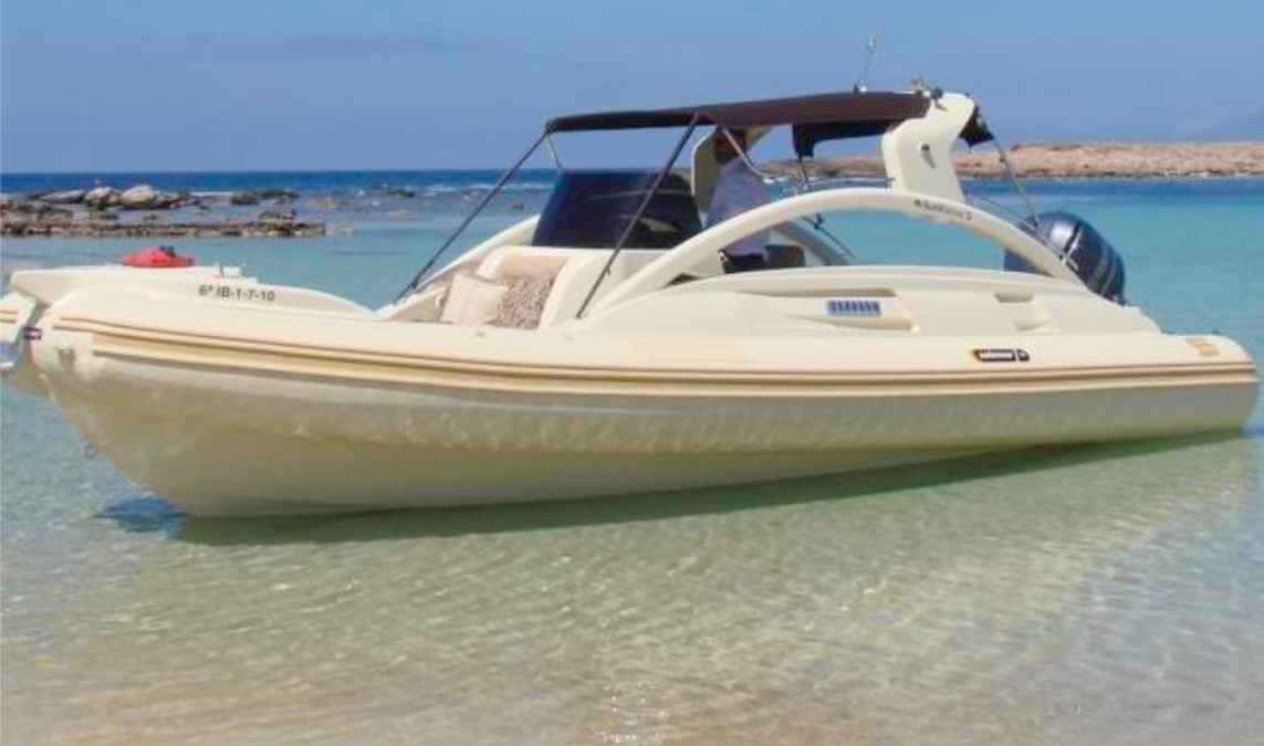 Crewed Motor Yacht Solemar Zeus 26