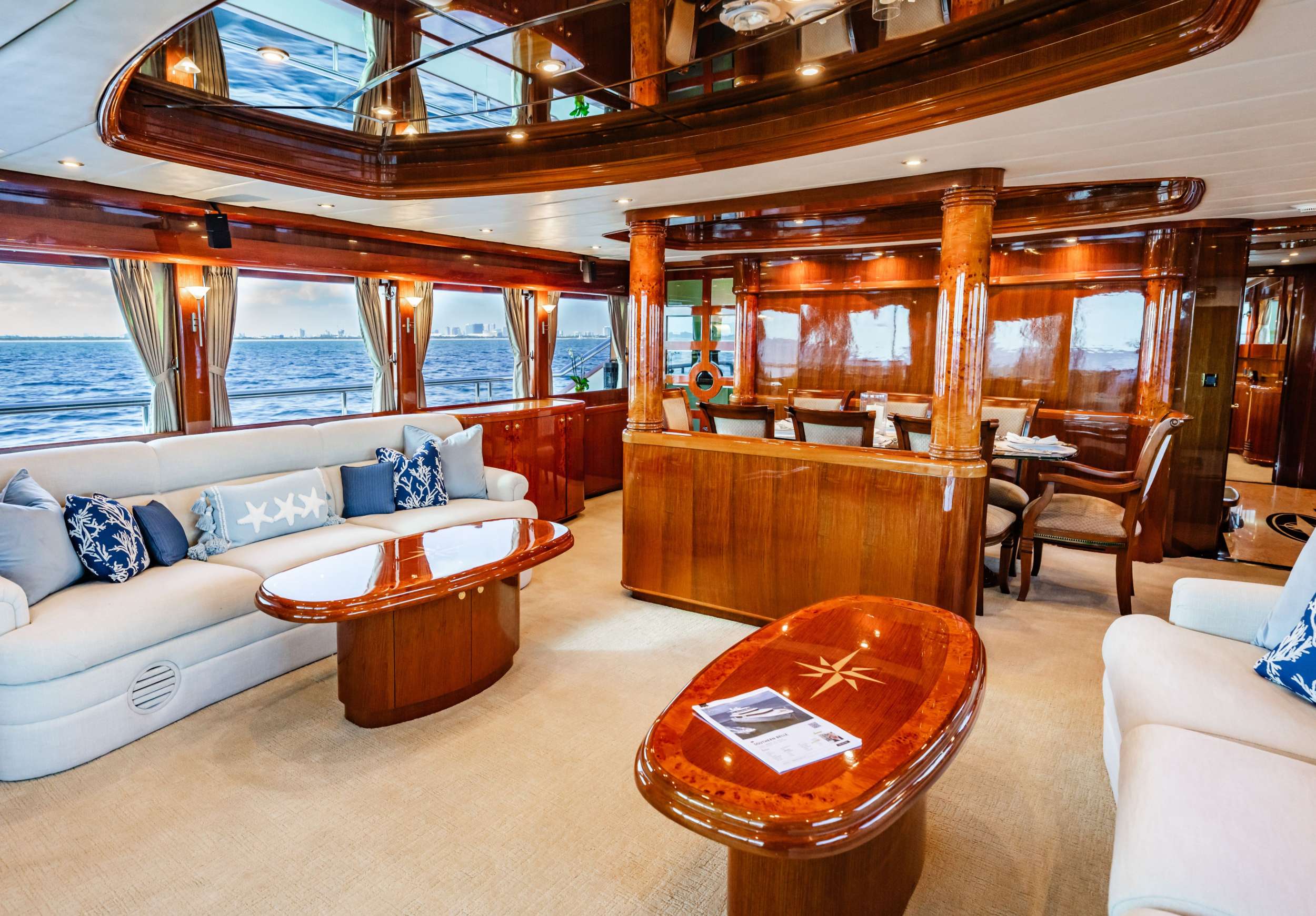 Luxury Crewed Motor Yacht SOUTHERN BELLE photo 7