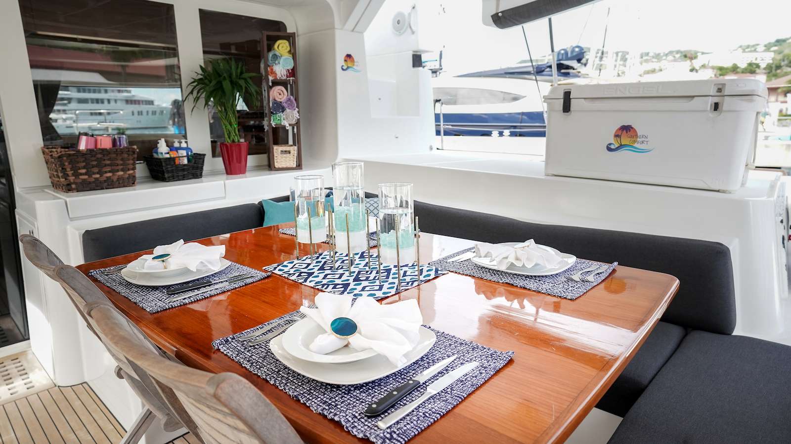 Luxury Crewed Catamaran SOUTHERN COMFORT photo 5
