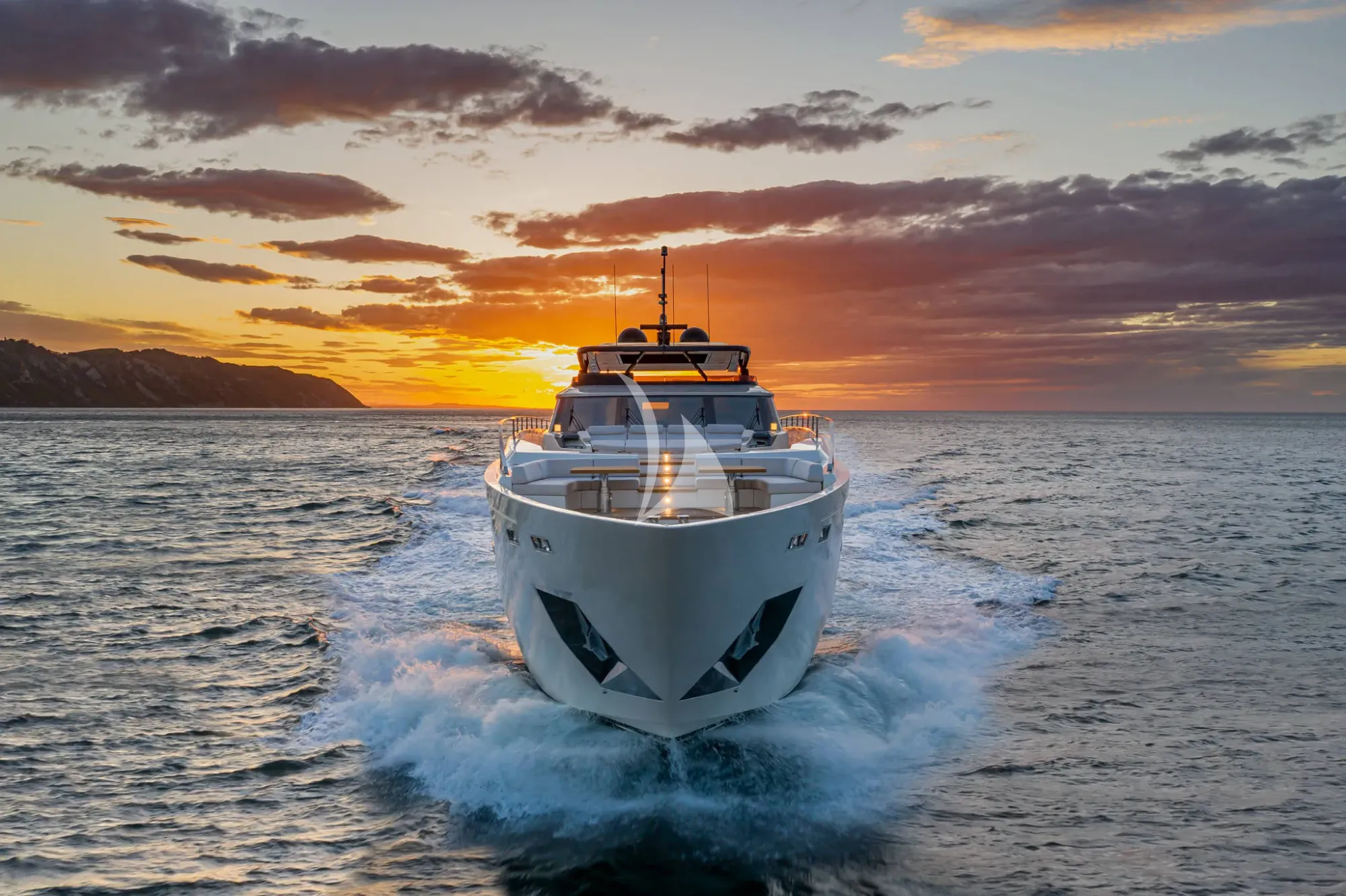 Luxury Crewed Motor Yacht SPICA photo 3