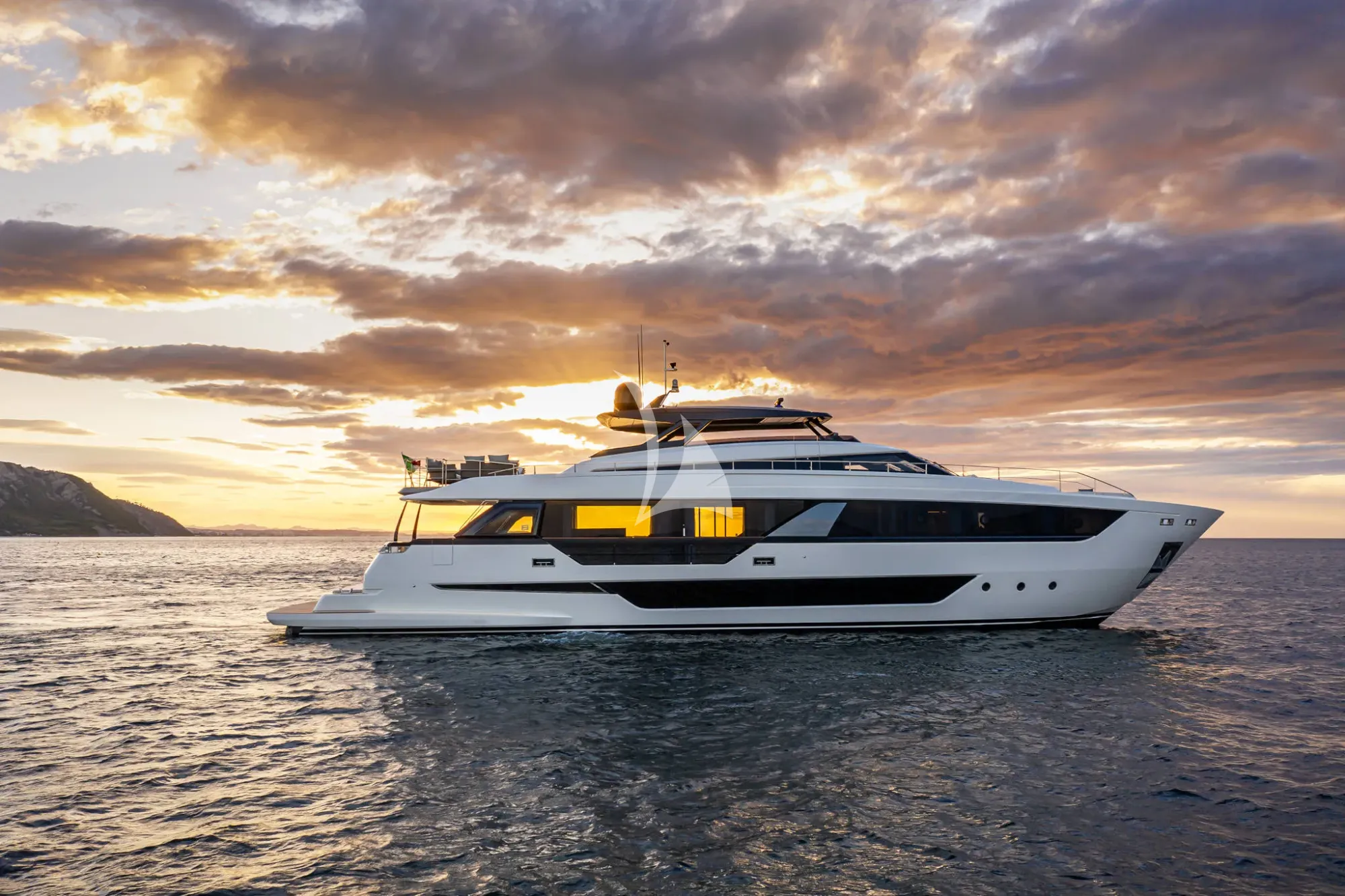 Luxury Crewed Motor Yacht SPICA photo 6