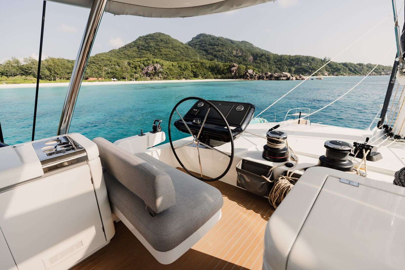 Luxury Crewed Catamaran SPIRIT OF PONANT photo 6