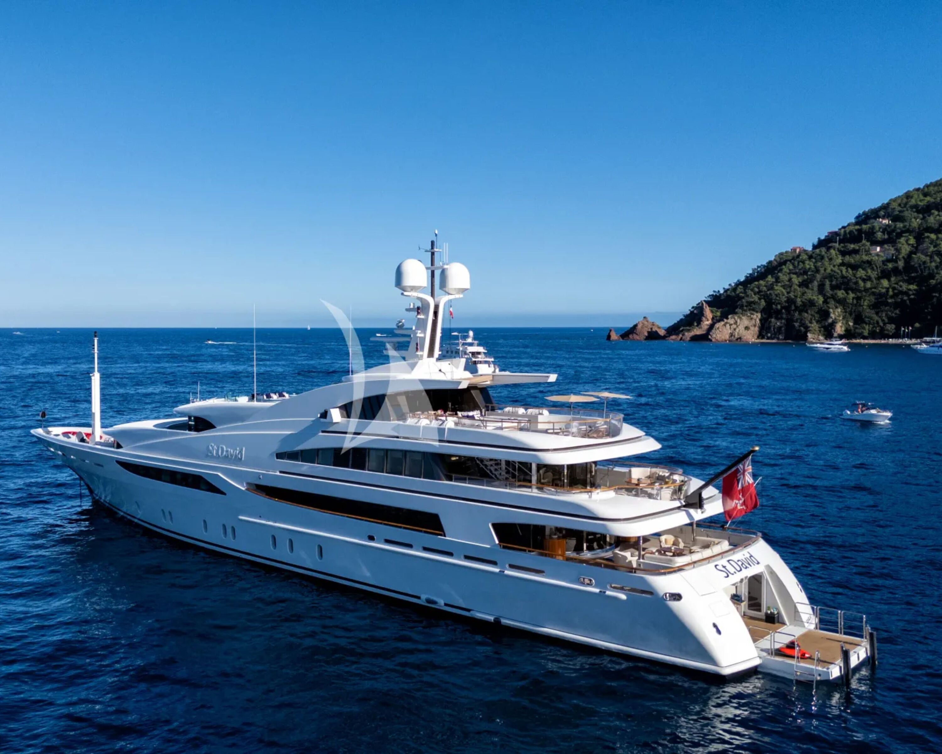 Luxury Crewed Motor Yacht ST DAVID photo 4