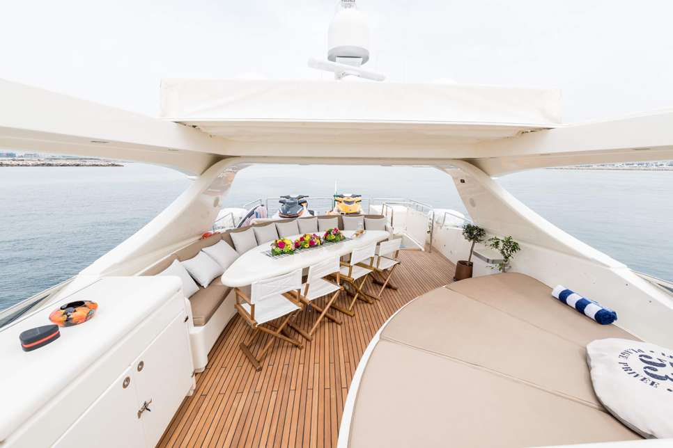 Luxury Crewed Motor Yacht STAR LINK photo 5