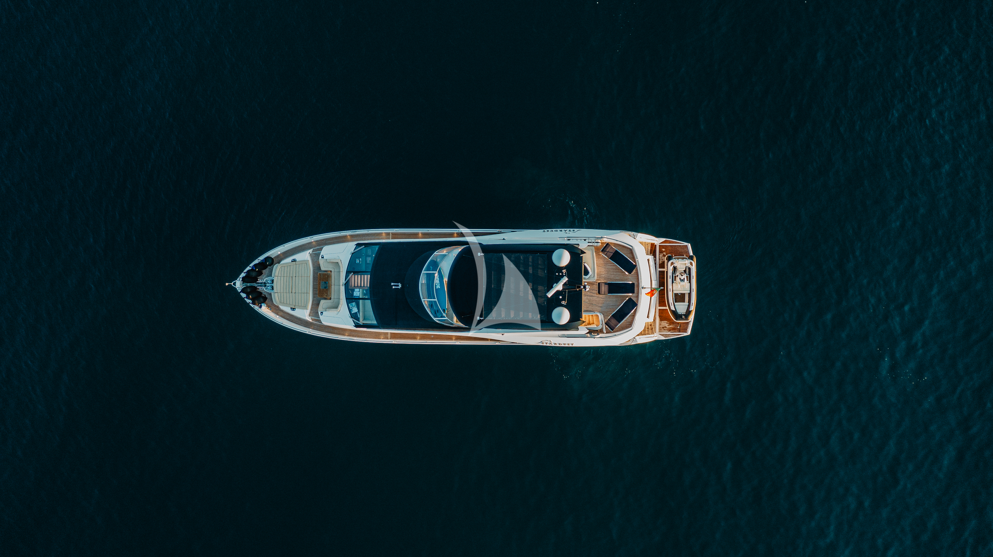 Luxury Crewed Motor Yacht STARDUST OF MARY photo 4