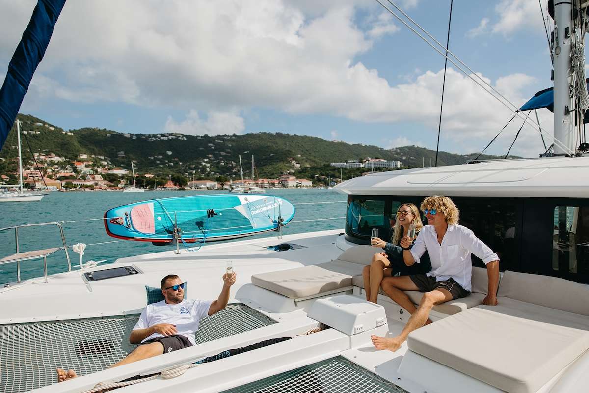 Crewed Catamaran STARRY NIGHT photo 3