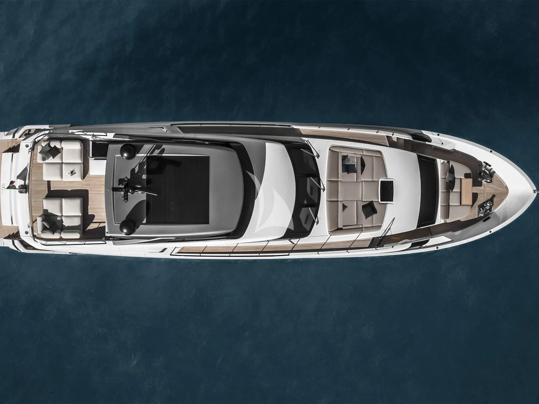 Luxury Crewed Motor Yacht SUITU photo 3