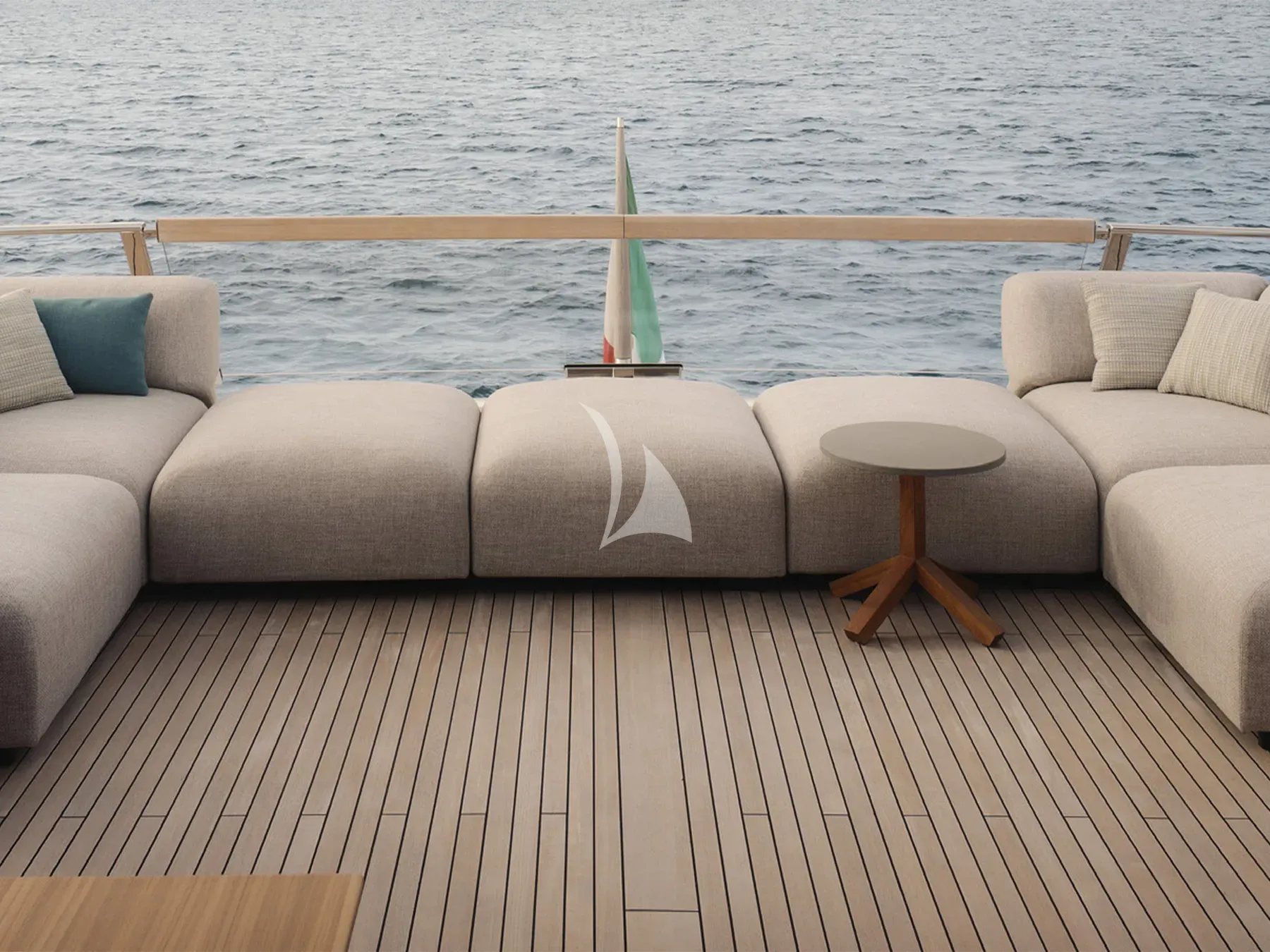 Luxury Crewed Motor Yacht SUITU photo 7