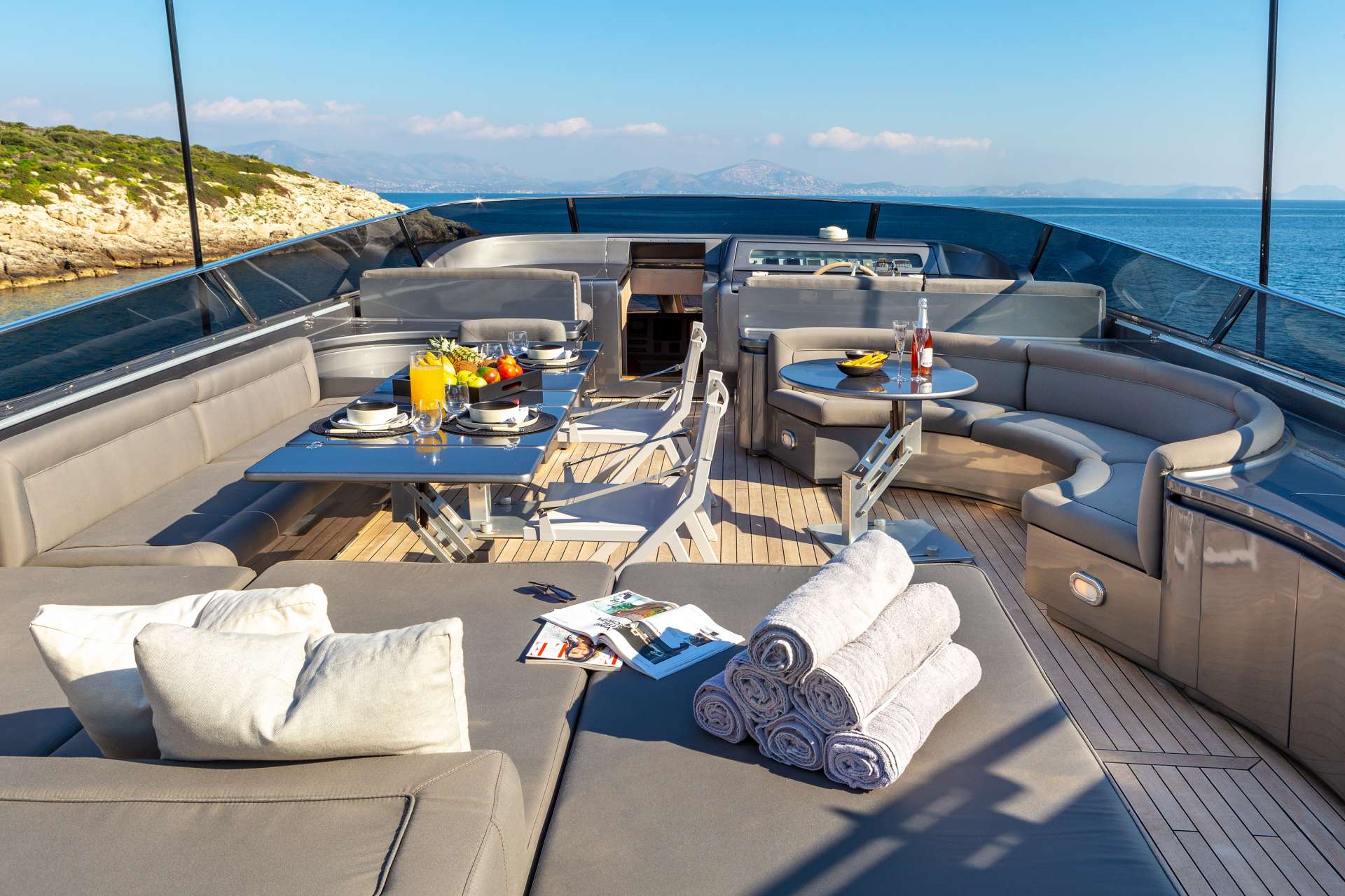 Luxury Crewed Motor Yacht SUMMER FUN photo 6