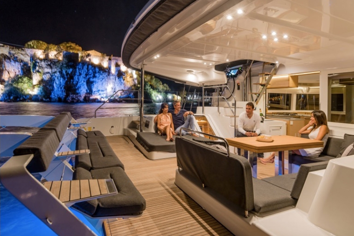 Luxury Crewed Catamaran SUMMERTIME photo 5