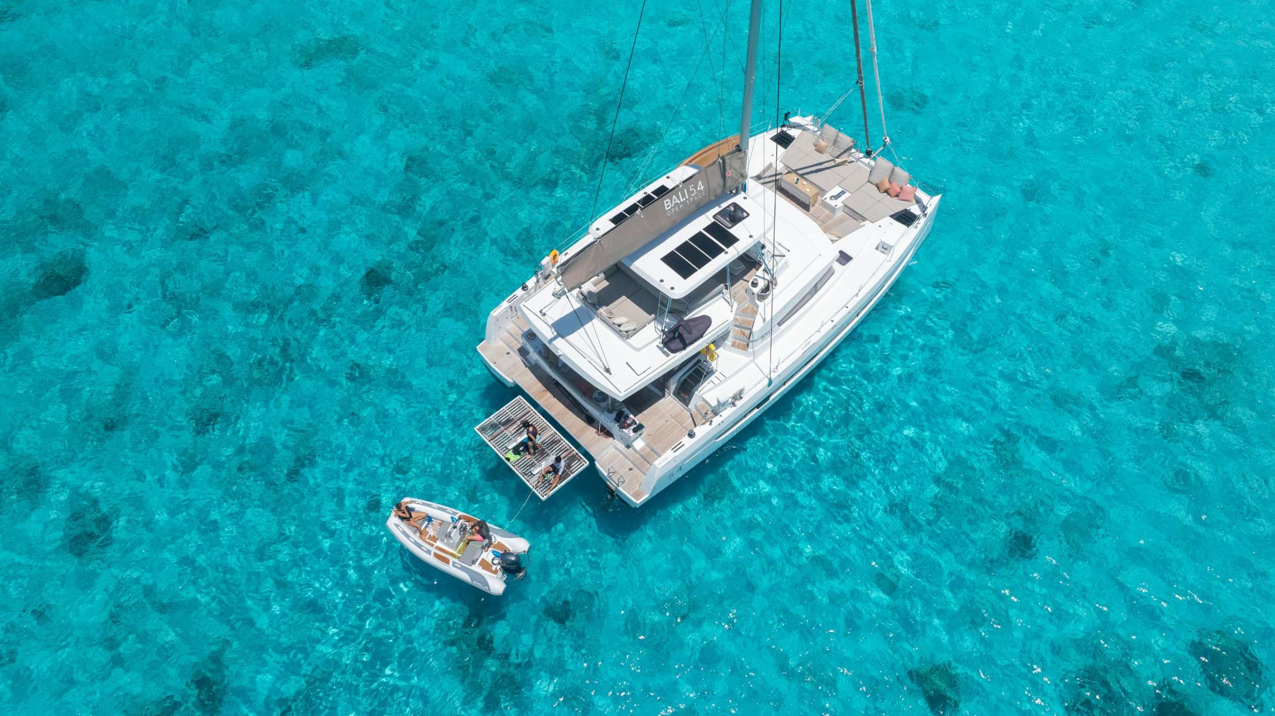 Crewed Catamaran SUN DAZE photo 4