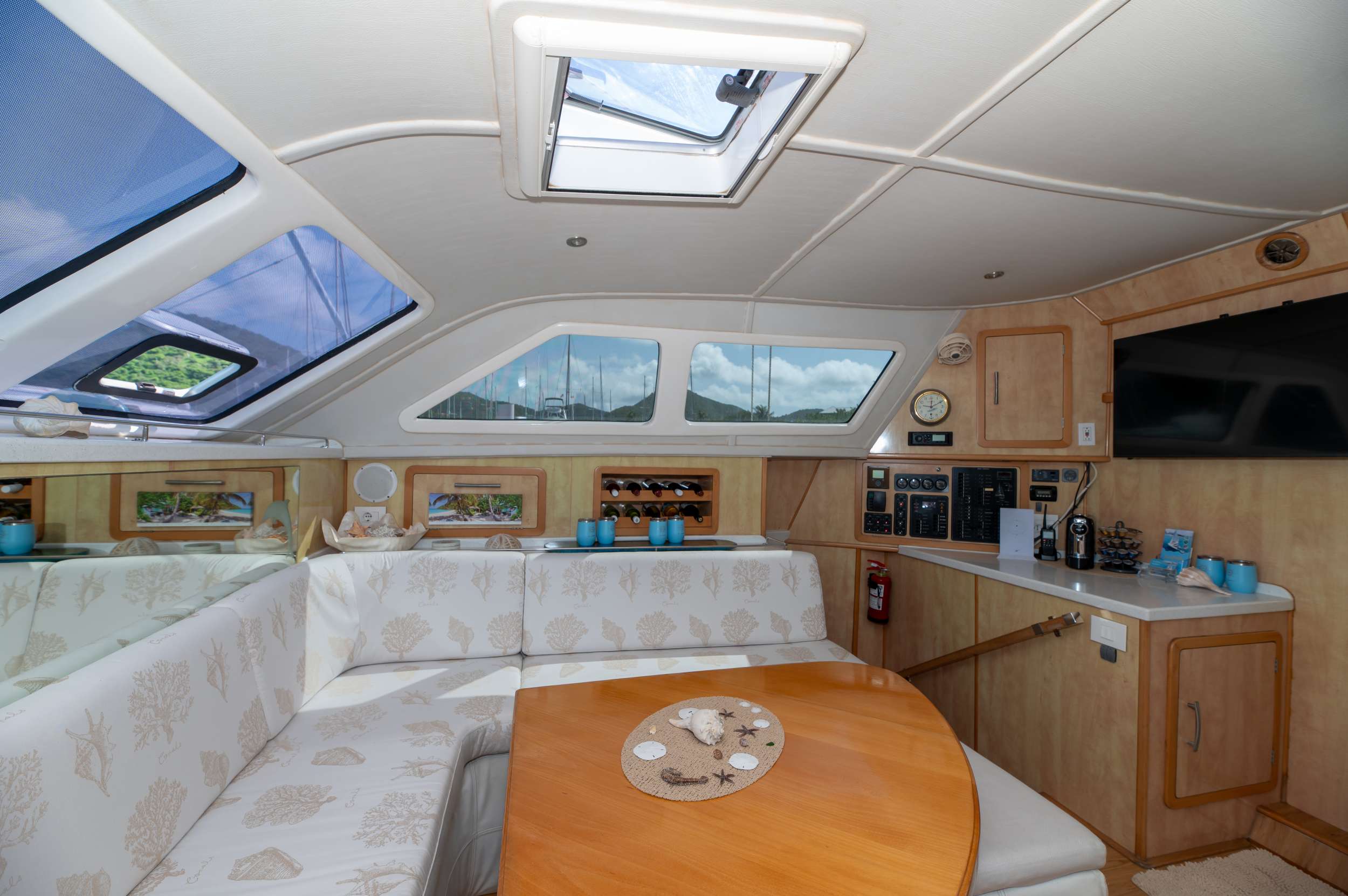 Luxury Crewed Catamaran SUN GODDESS photo 4