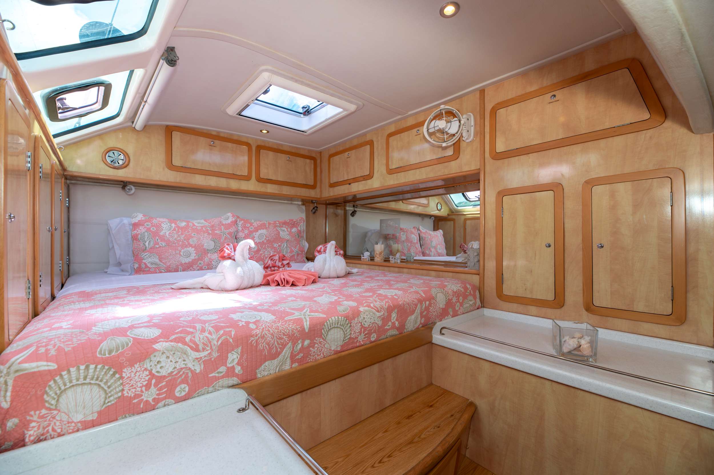 Luxury Crewed Catamaran SUN GODDESS photo 8