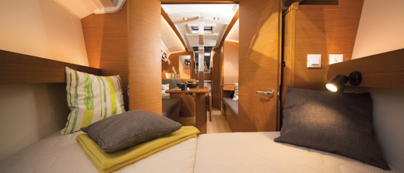 Bareboat Sailing Yacht Sun Odyssey 349 photo 3