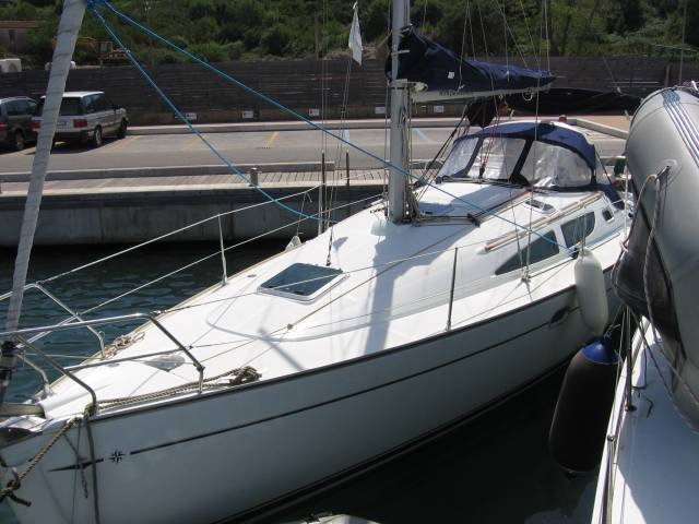 Bareboat Sailing Yacht Sun Odyssey 35