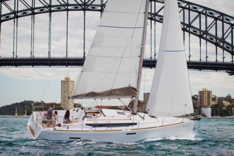 Bareboat Sailing Yacht Sun Odyssey 379