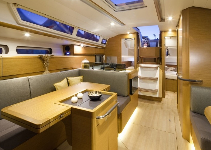 Bareboat Sailing Yacht Jeanneau Sun Odyssey 409 photo 5