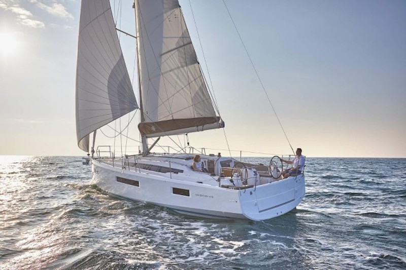 Bareboat Sailing Yacht Sun Odyssey 410