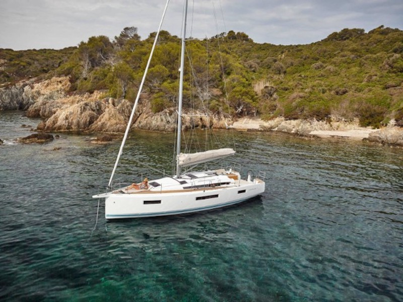 Bareboat Sailboat Sun Odyssey 440 photo 3