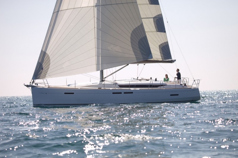 Bareboat Sailing Yacht Sun Odyssey 449