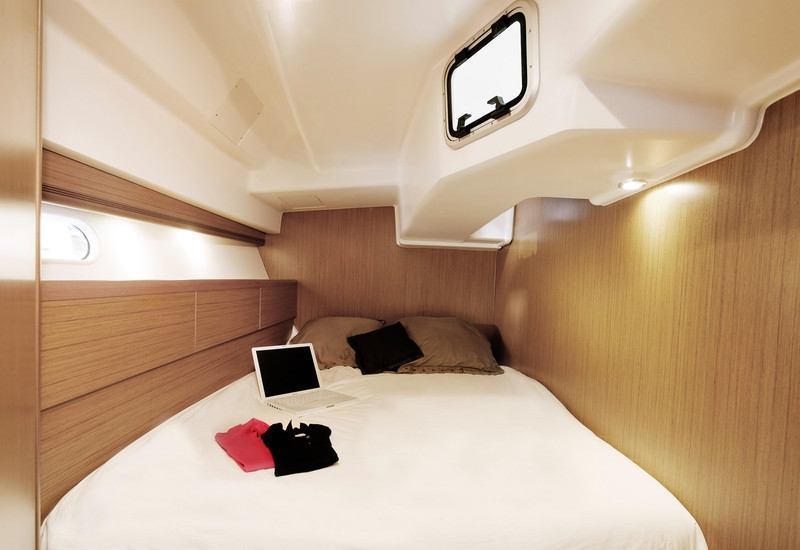 Bareboat Sailing Yacht Sun Odyssey 45 DS photo 6