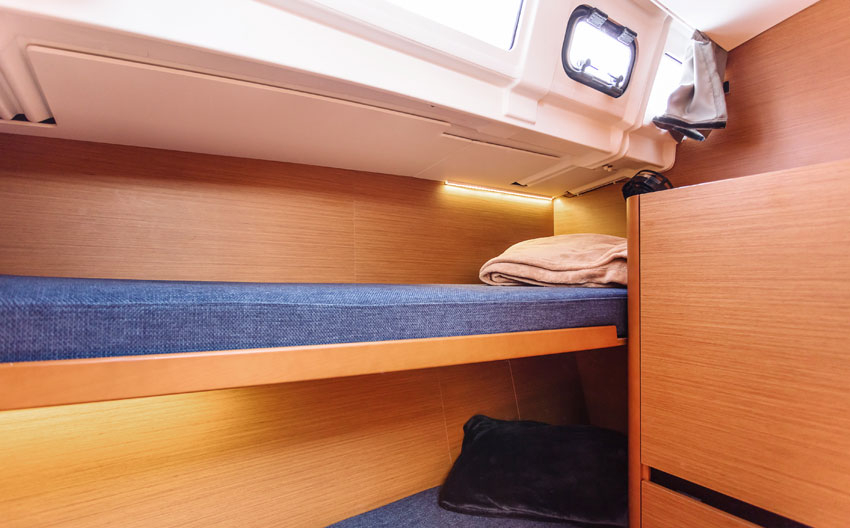 Bareboat Sailing Yacht Sun Odyssey 490 photo 8