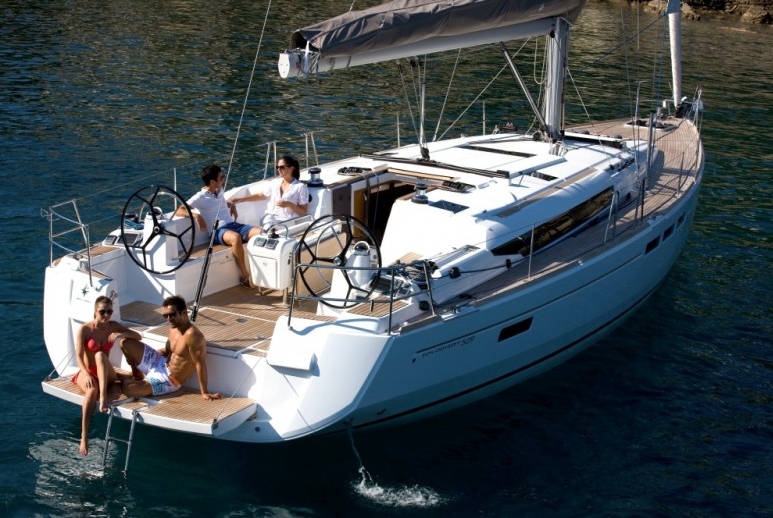 Bareboat Sailing Yacht Sun Odyssey 509 photo 4