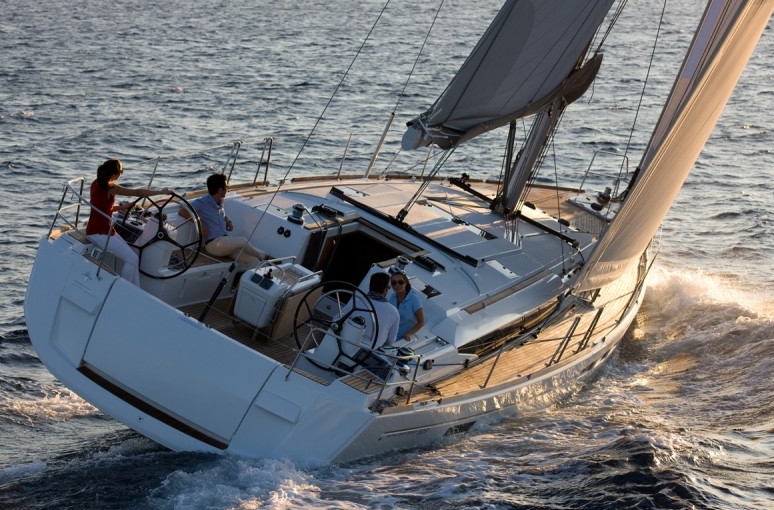 Bareboat Sailing Yacht Sun Odyssey 509 photo 5