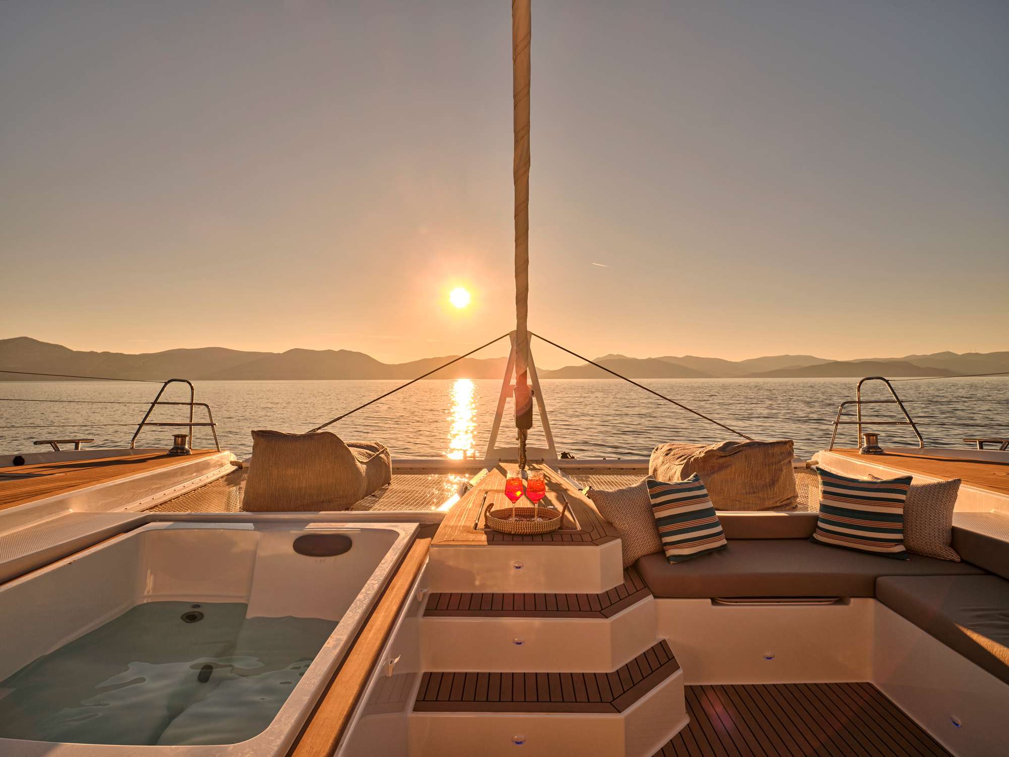 Crewed Catamaran SUNMOON photo 6