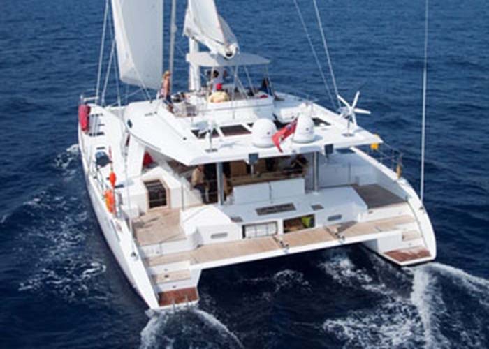 Luxury Crewed Catamaran Sunreef 62 photo 5