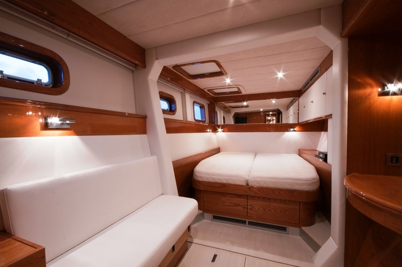 Luxury Crewed Catamaran Sunreef 62 photo 6