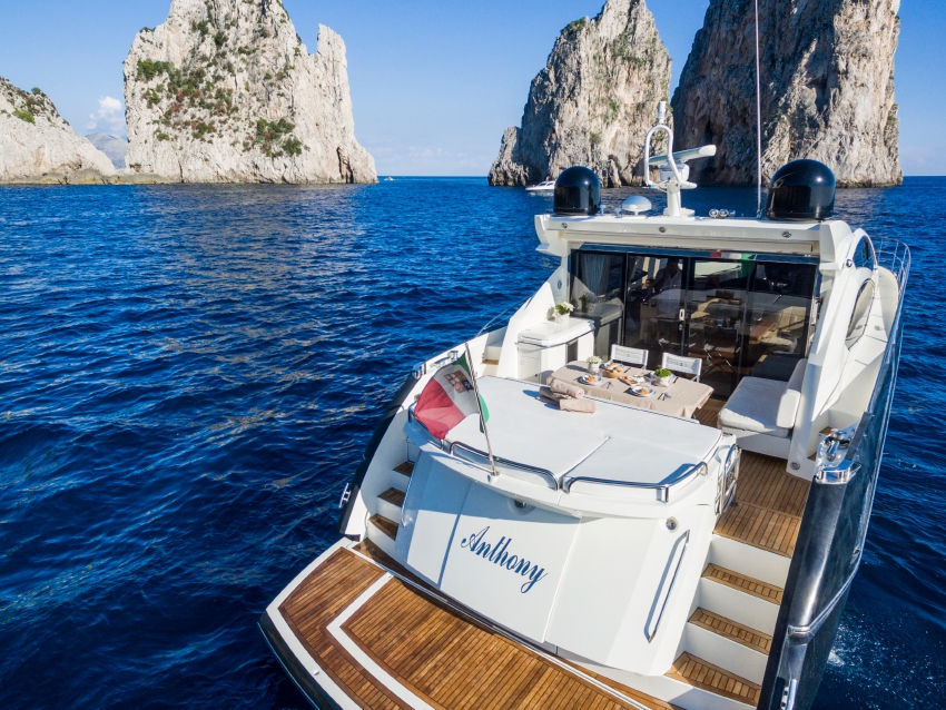 Crewed Motor Yacht Sunseeker 64 photo 5